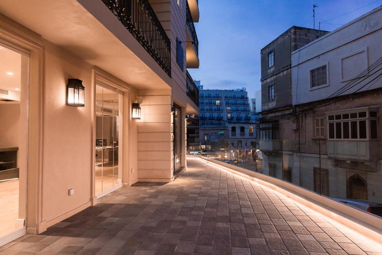 123 Mainstreet Boutique Hotel Сент Джулианс Экстерьер фото
