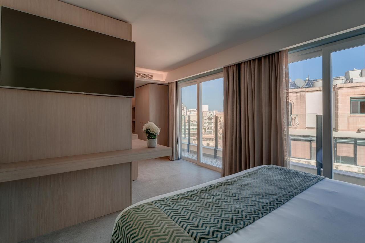 123 Mainstreet Boutique Hotel Сент Джулианс Экстерьер фото
